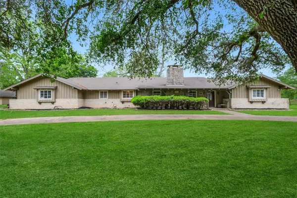 36602 Hondo Road, Simonton, TX 77485