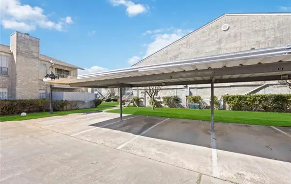 7400 Bellerive Drive #1702, Houston, TX 77036