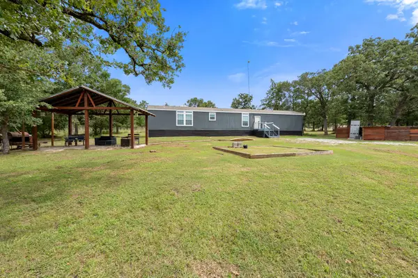 319 Berry Creek Drive, Caldwell, TX 77836