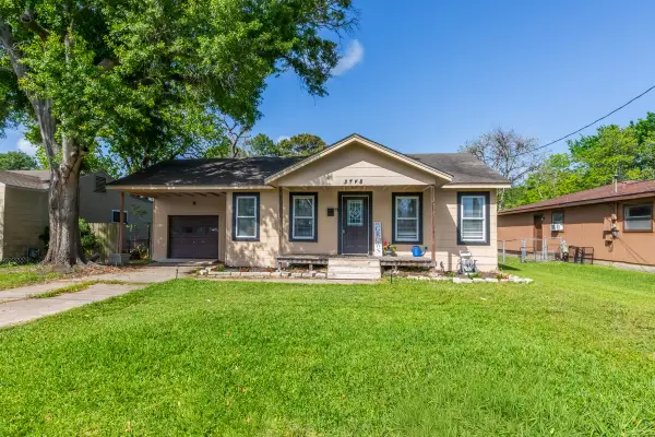 3748 Grant Avenue, Groves, TX 77619