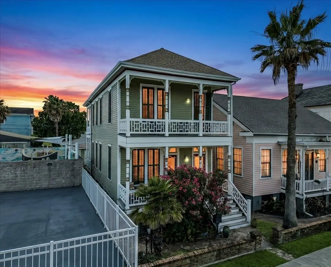 1419 Mechanic Street, Galveston, TX 77550 - #1