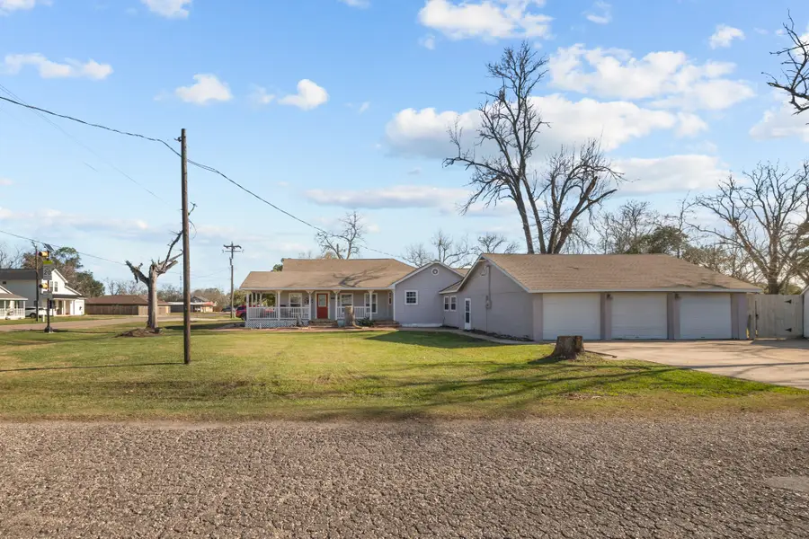 2006 Main Street, Danbury, TX 77534 - Image #2