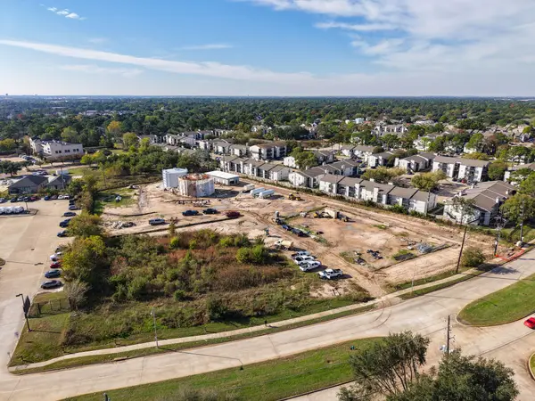 15200 Point Northwest, Houston, TX 77095