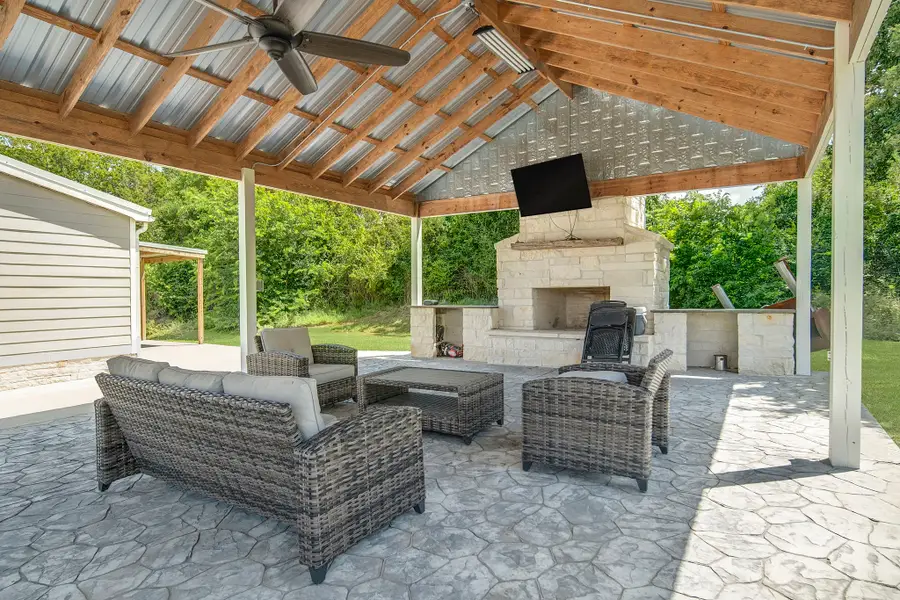 555 Wilder Crest Lane, Brenham, TX 77833 - #2