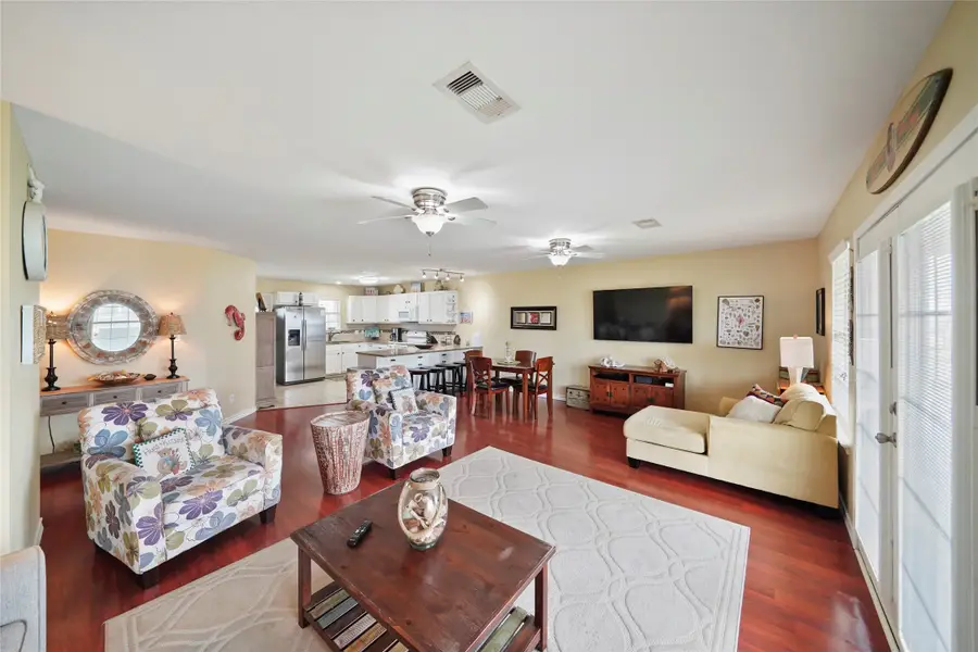 869 Surfview Road, Port Bolivar, TX 77650 - Image #3