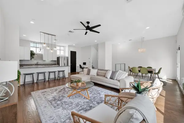 939 Colorado Street #13, Houston, TX 77007