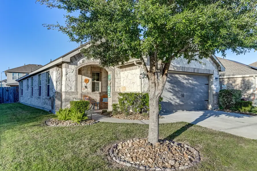 16506 Regal Exeter Drive, Houston, TX 77073 - Image #3