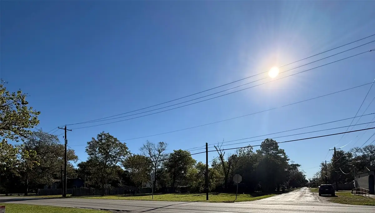 110 N Orange, Sweeny, TX 77480 - Image #1