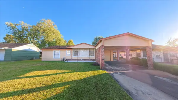 6158 Ridgeway Drive, Houston, TX 77033