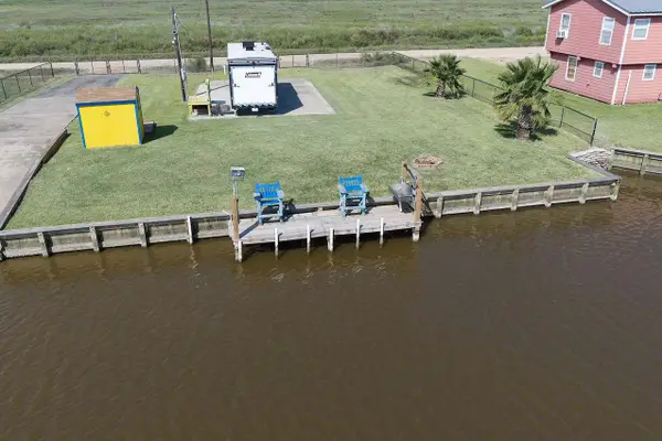 683 Hall Road, Sargent, TX 77414