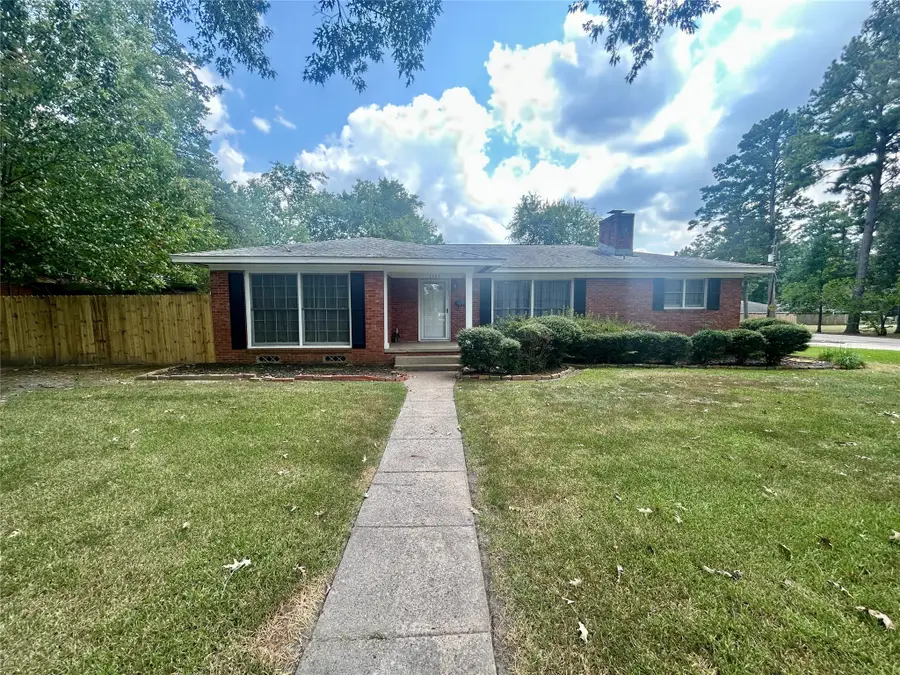 1025 Mcgregor Drive, Lufkin, TX 75904 - Image #3