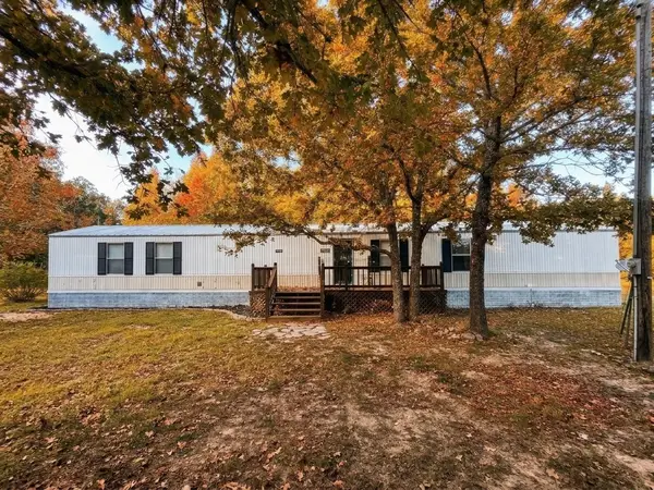 17750 County Road 224, Buffalo, TX 75831