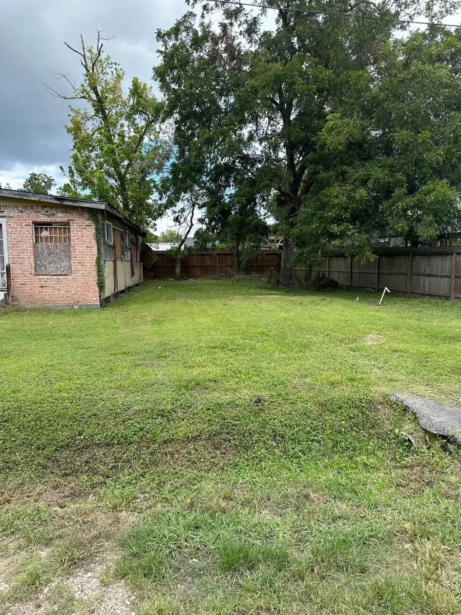 906 Fortune Street, Houston, TX 77088 - Image #2