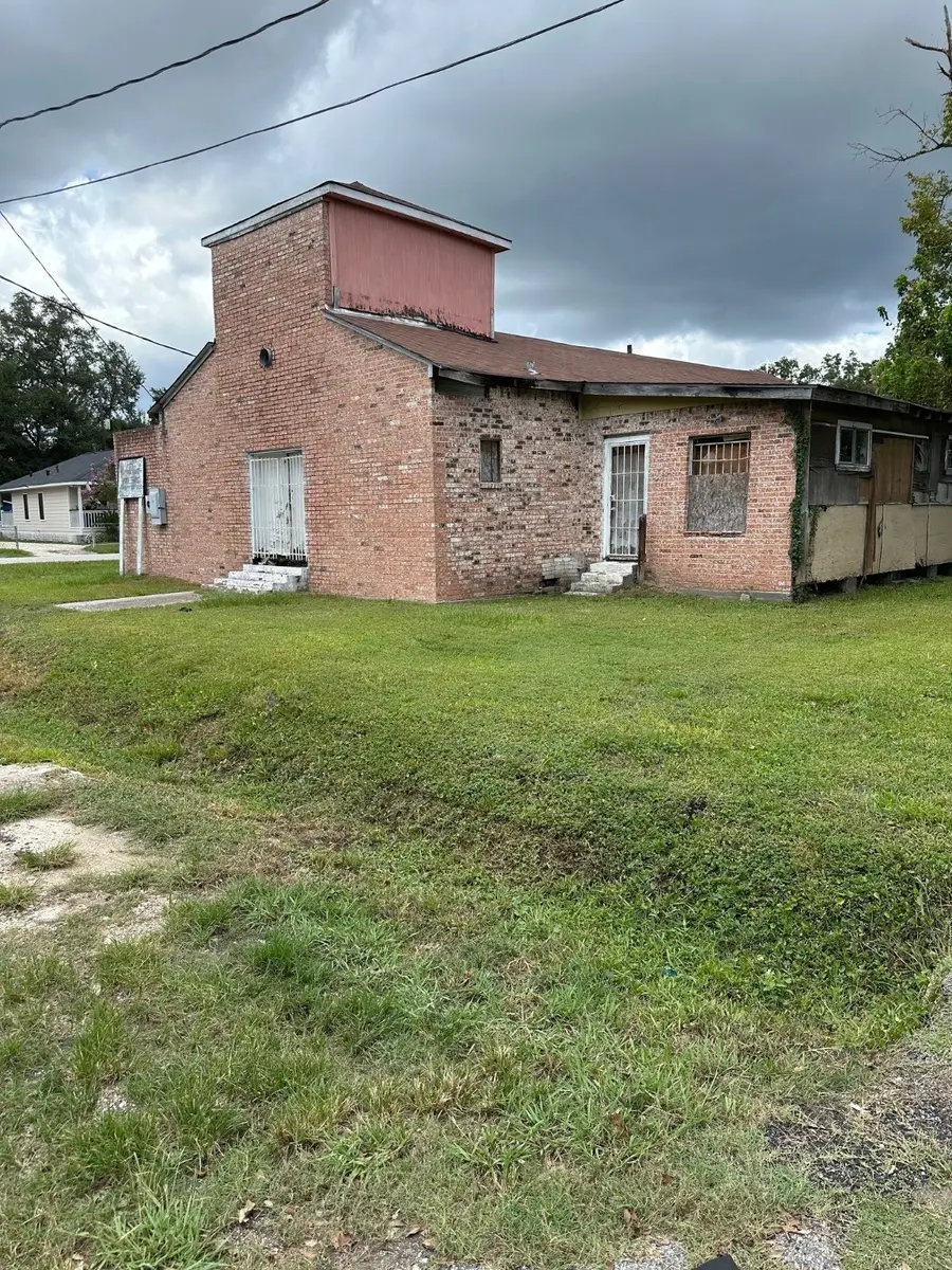 906 Fortune Street, Houston, TX 77088 - Image #3