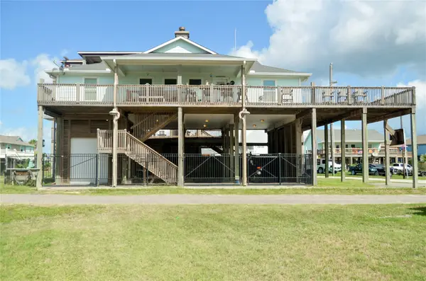 903 S Cove, Crystal Beach, TX 77650