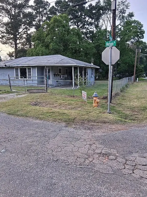 390 Nelson Street, Jasper, TX 75951