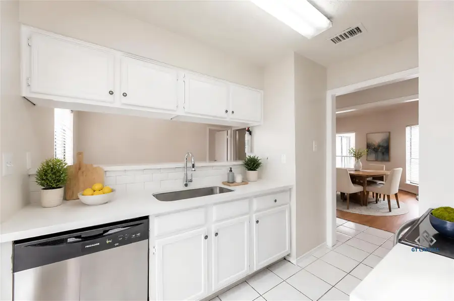 3742 Thistlemont Drive, Houston, TX 77042 - #2