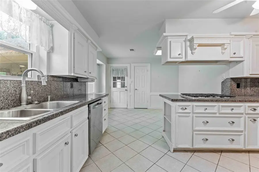 12915 Hunterfield Drive, Cypress, TX 77429 - Image #2