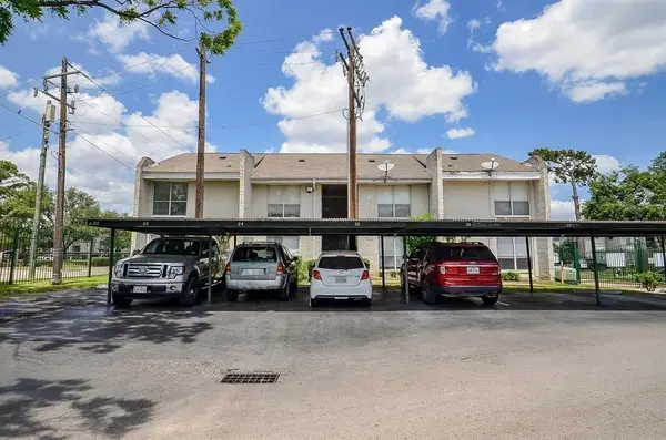 1950 Spenwick Drive #302, Houston, TX 77055