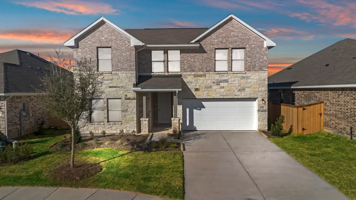 1907 Stargazer Lane, Angleton, TX 77515 - Image #1