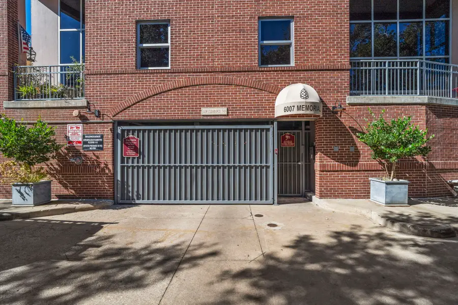 6007 Memorial Drive #202, Houston, TX 77007 - Image #3