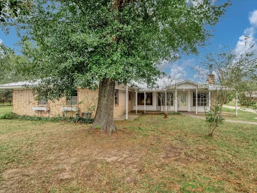 312 Pinecrest Drive, Trinity, TX 75862 - Image #2