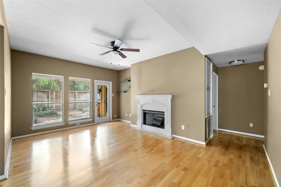 150 N Magnolia Pond Place, The Woodlands, TX 77381 - Image #3