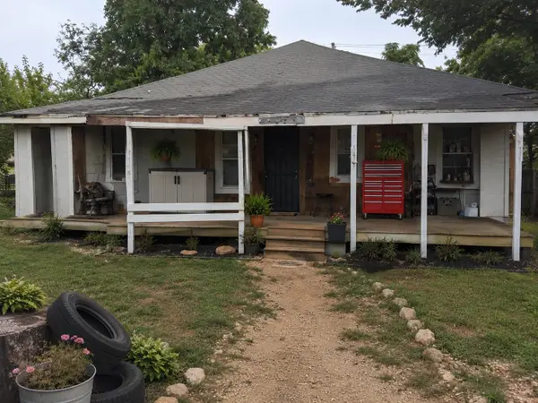 1910 Saint Louis Street, Gatesville, TX 76528