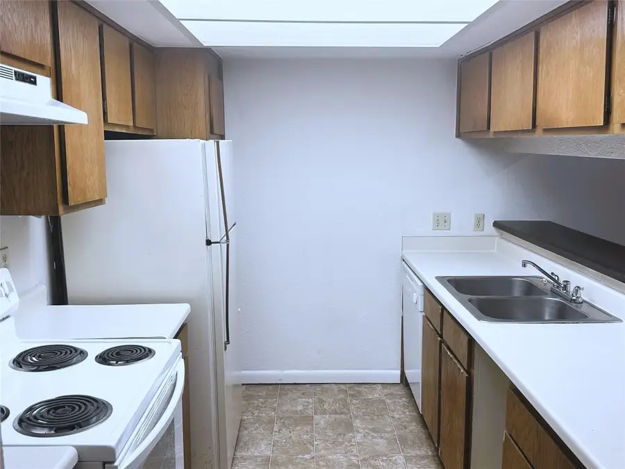2820 S Bartell Drive #2, Houston, TX 77054 - #3