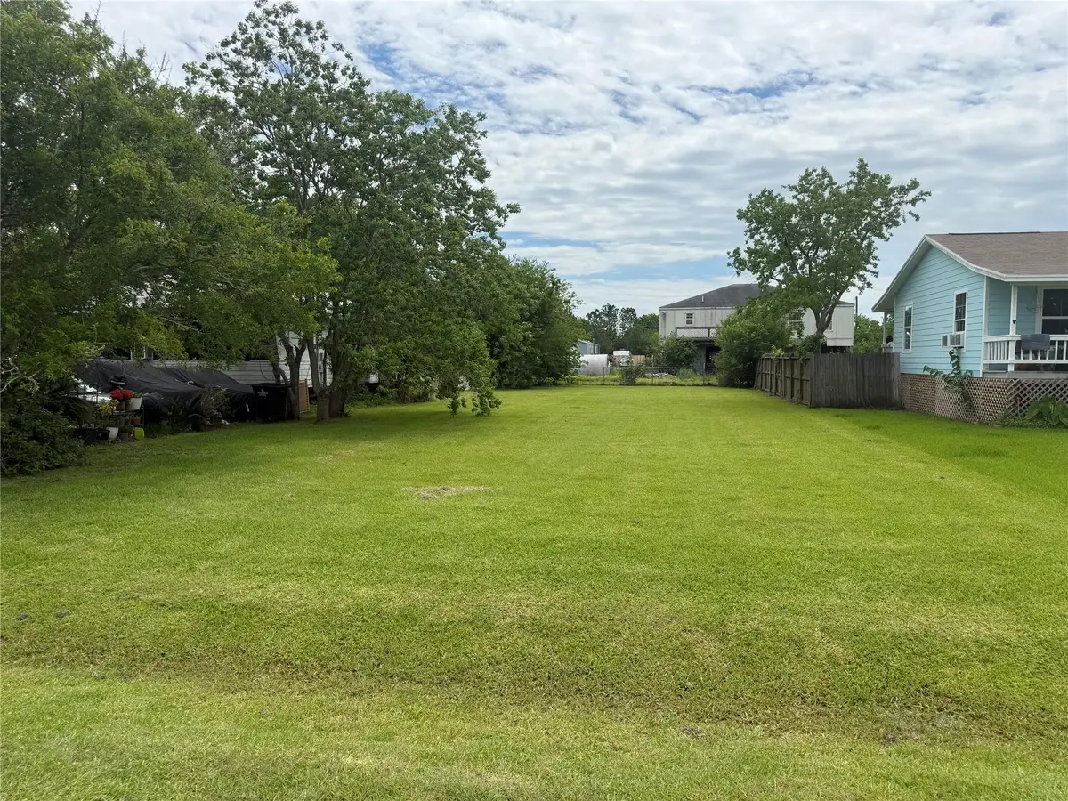 NA 8th, San Leon, TX 77539 - #1