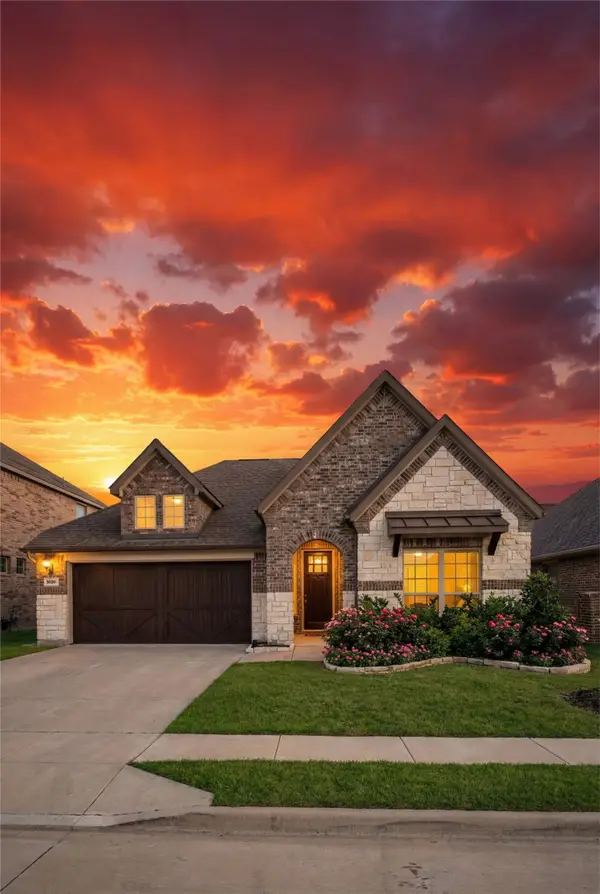 3220 Flowering Peach Drive, Heath, TX 75126