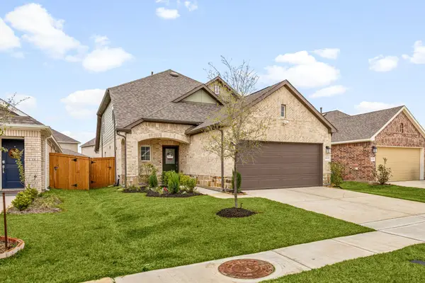 21622 Wave Hollow Drive, Cypress, TX 77433