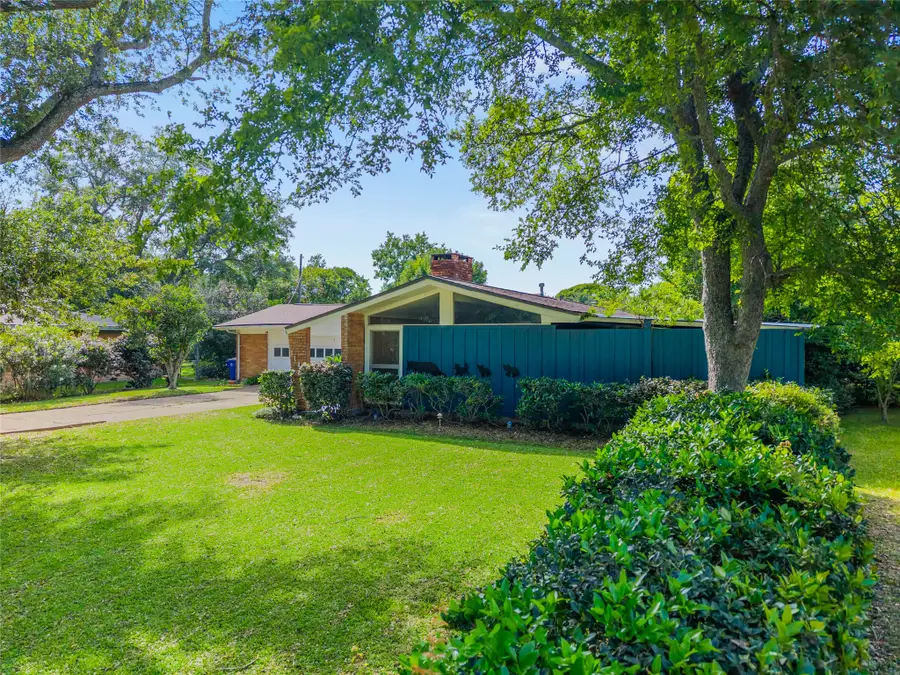 114 20th Avenue, Texas City, TX 77590 - #2