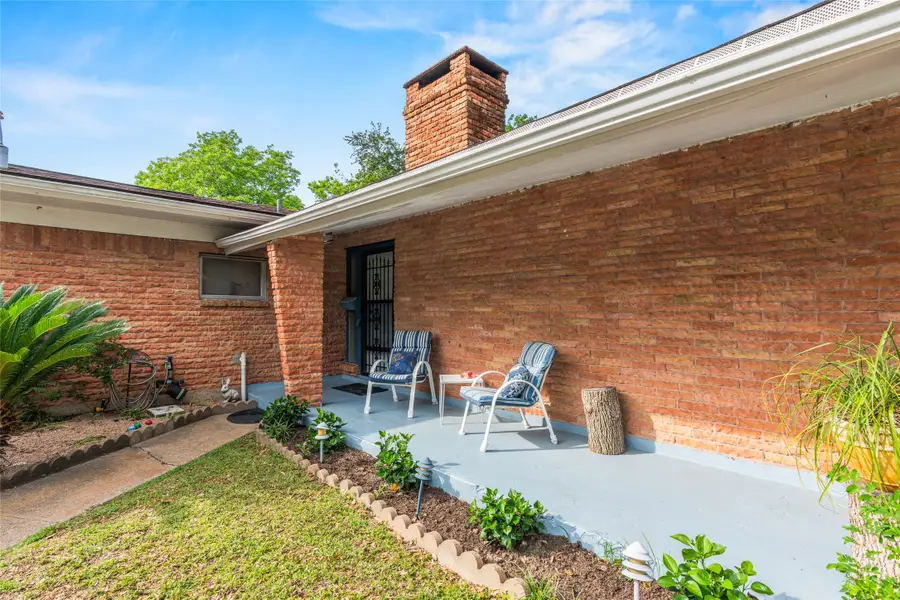 114 20th Avenue, Texas City, TX 77590 - #3