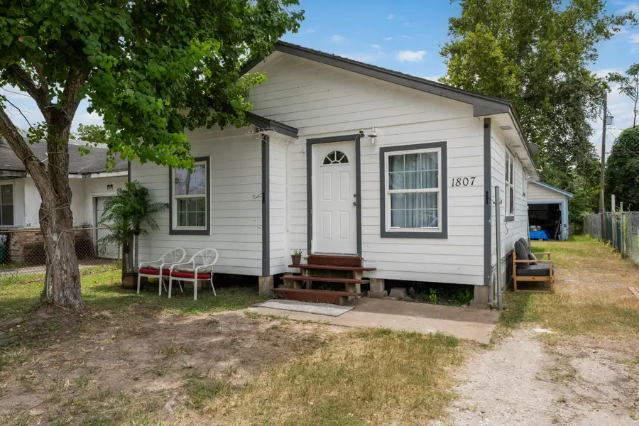 1807 Nashby Street, La Marque, TX 77568 - Image #3