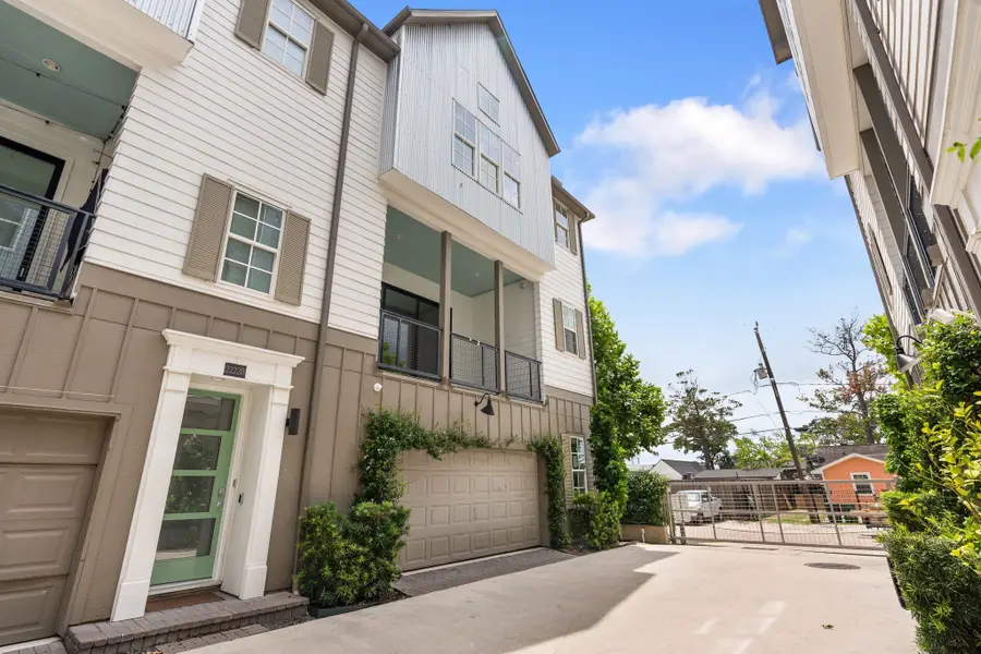 2222 Lou Ellen Lane #A, Houston, TX 77018 - #3