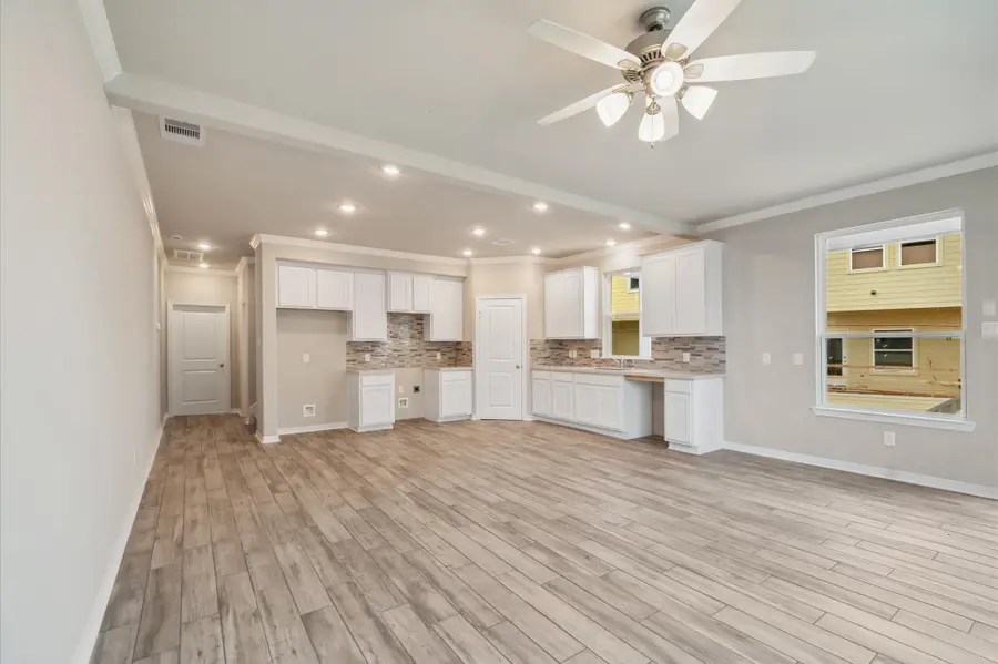 704 Lee Street, La Porte, TX 77571 - Image #3