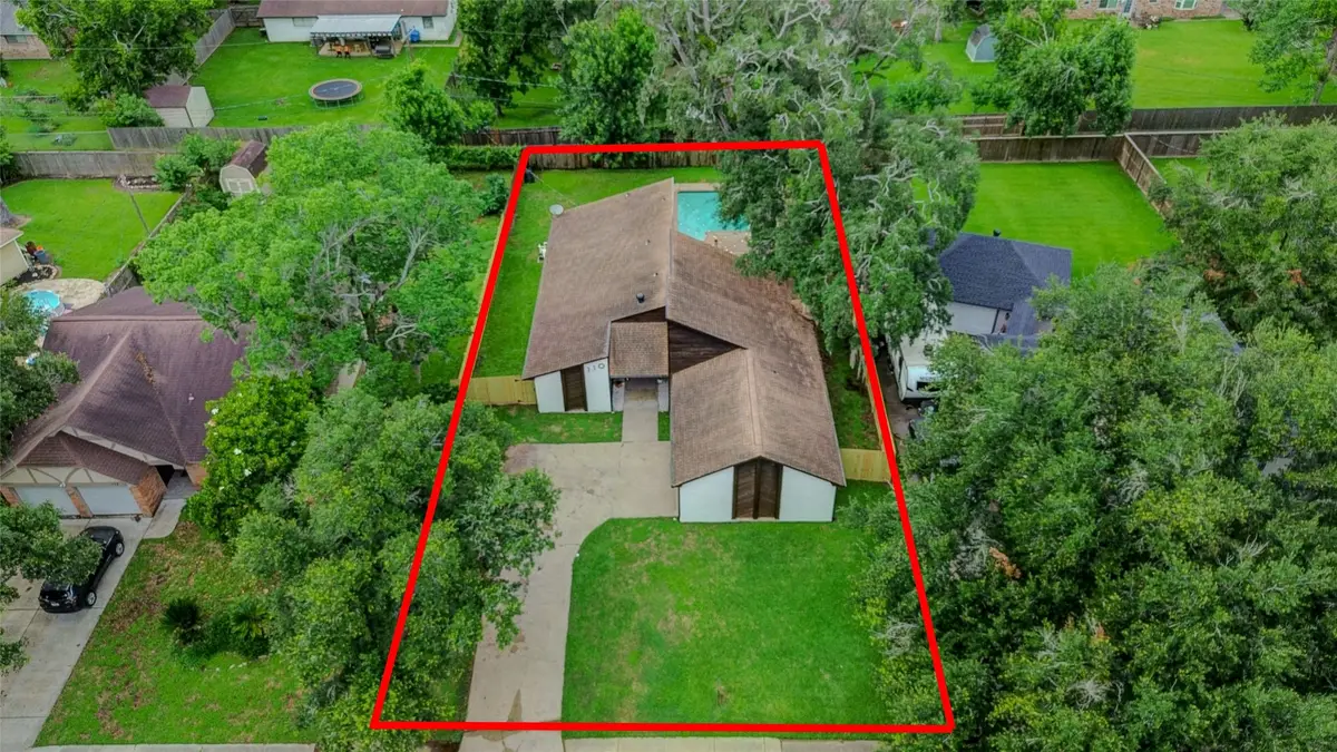 110 Anchusa Street, Lake Jackson, TX 77566 - #1