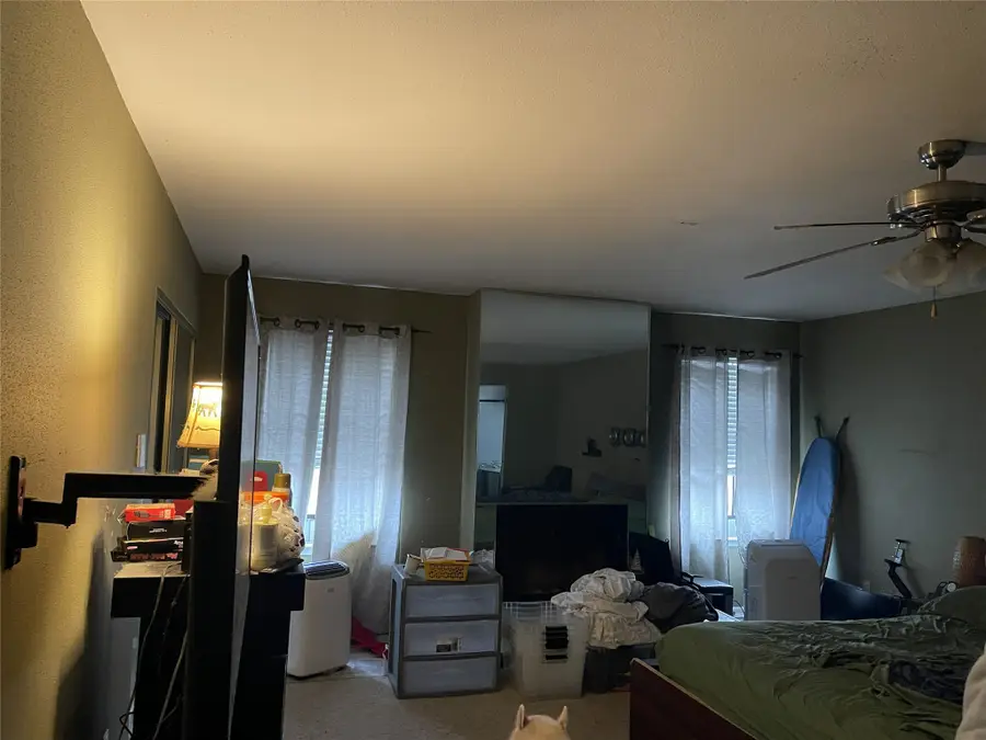 9850 Pagewood Lane #2001, Houston, TX 77042 - Image #2