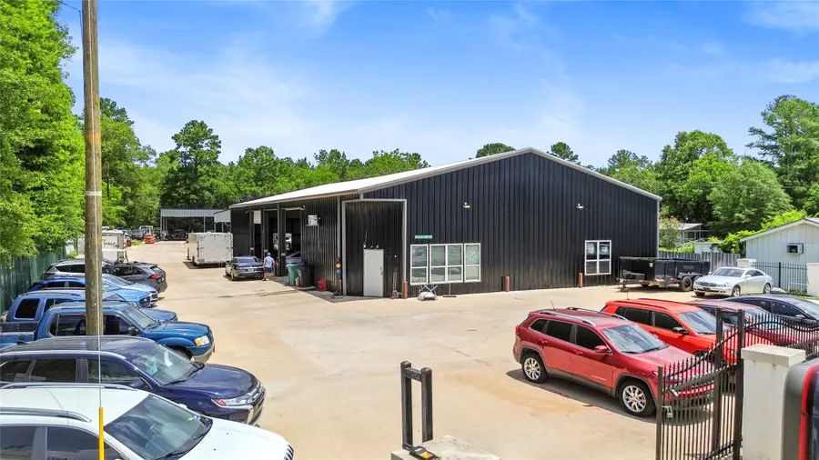 12827 Highway 105 E, Conroe, TX 77306 - Image #3