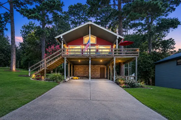 71 Edgewater Way, Point Blank, TX 77364