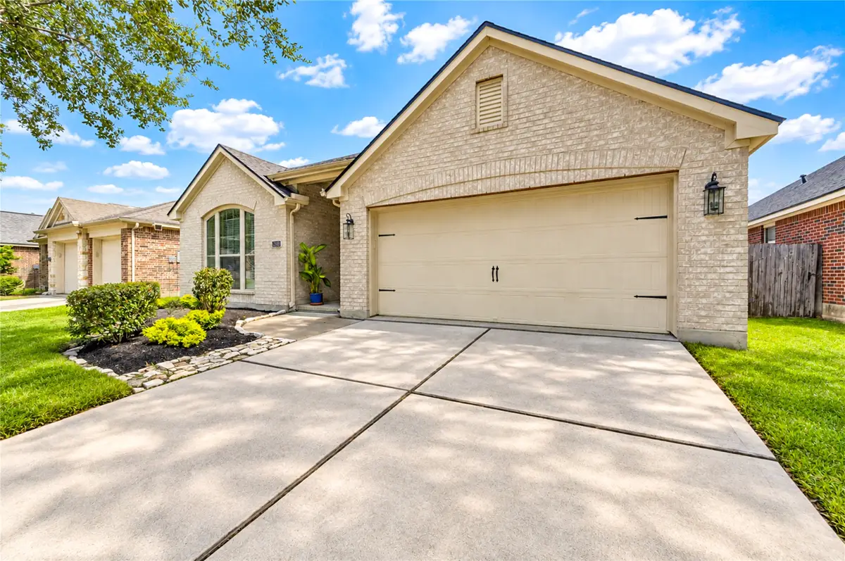 13401 Highland Lake Lane, Pearland, TX 77584 - #1