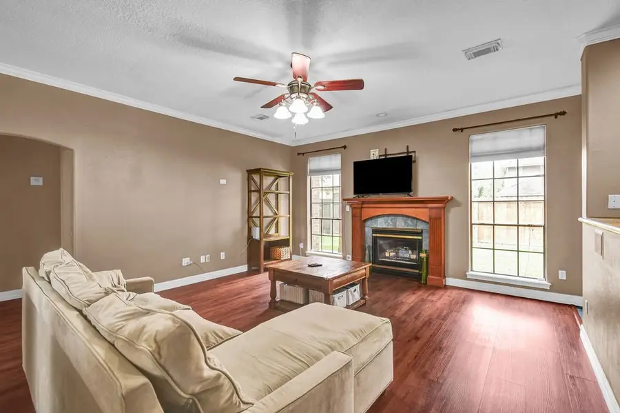 61 Parsley Court, Lake Jackson, TX 77566 - #2