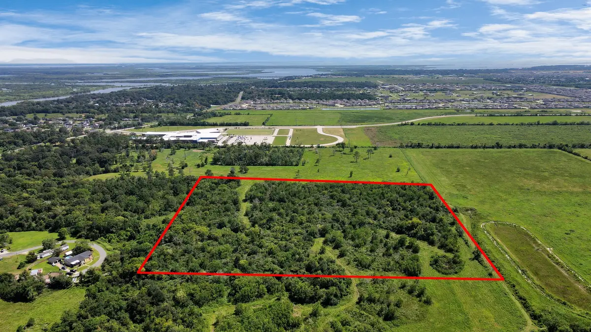 253 Ford Lane, Old River Winfree, TX 77523 - Image #1