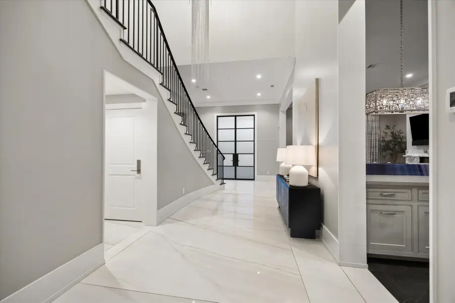 3851 Chevy Chase Drive, Houston, TX 77019 - #3