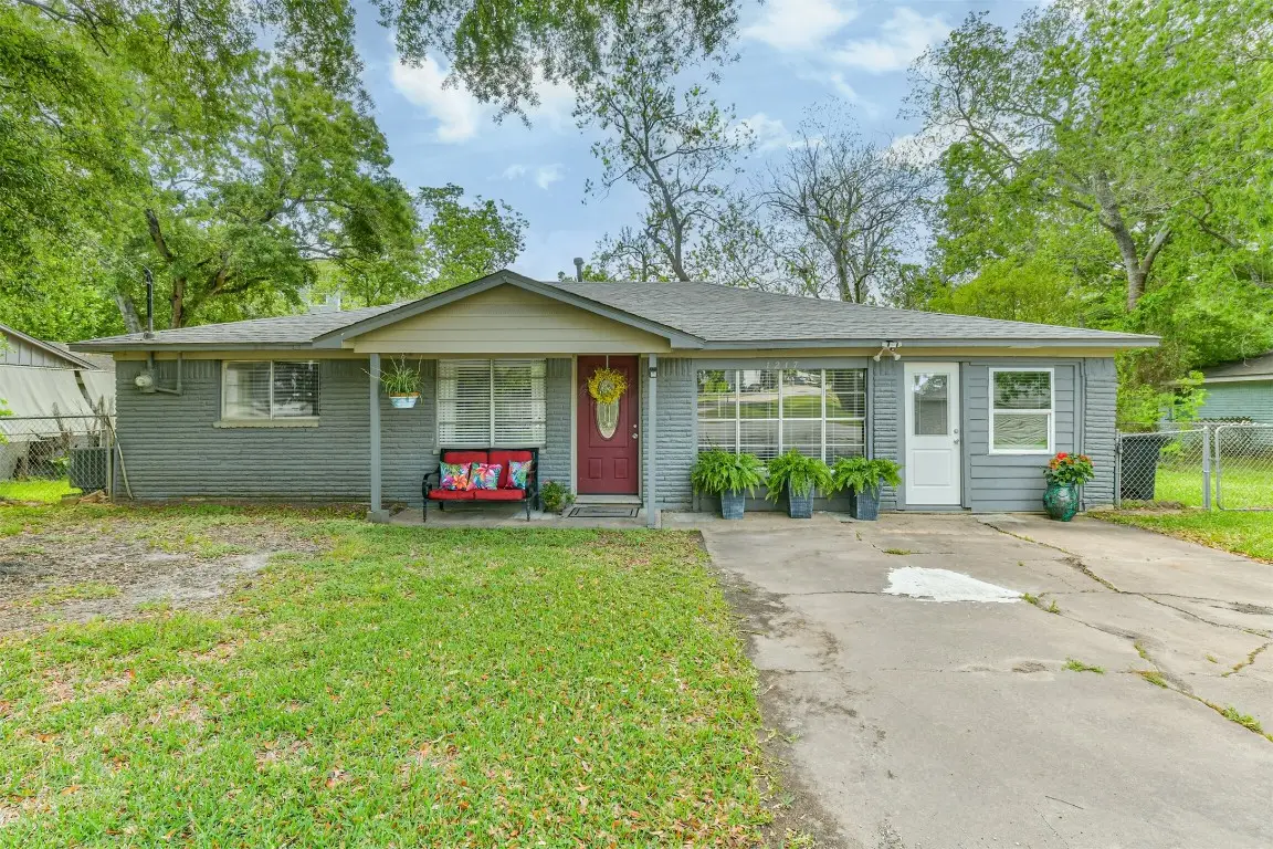 1217 Esther Street, Kemah, TX 77565 - #1