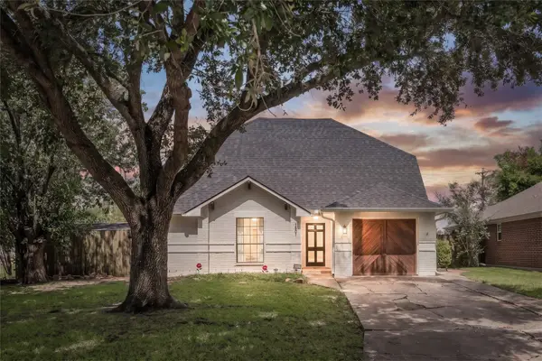 5501 Pecos Street, Dickinson, TX 77539