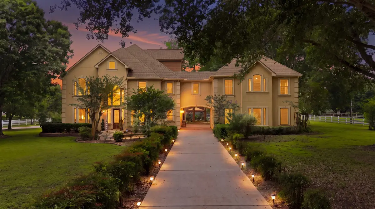 200 Creekside Court, Sealy, TX 77474 - #1