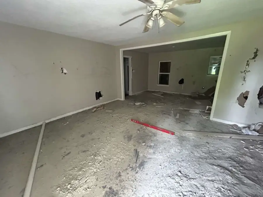 2110 Leight Street, Beaumont, TX 77703 - Image #2