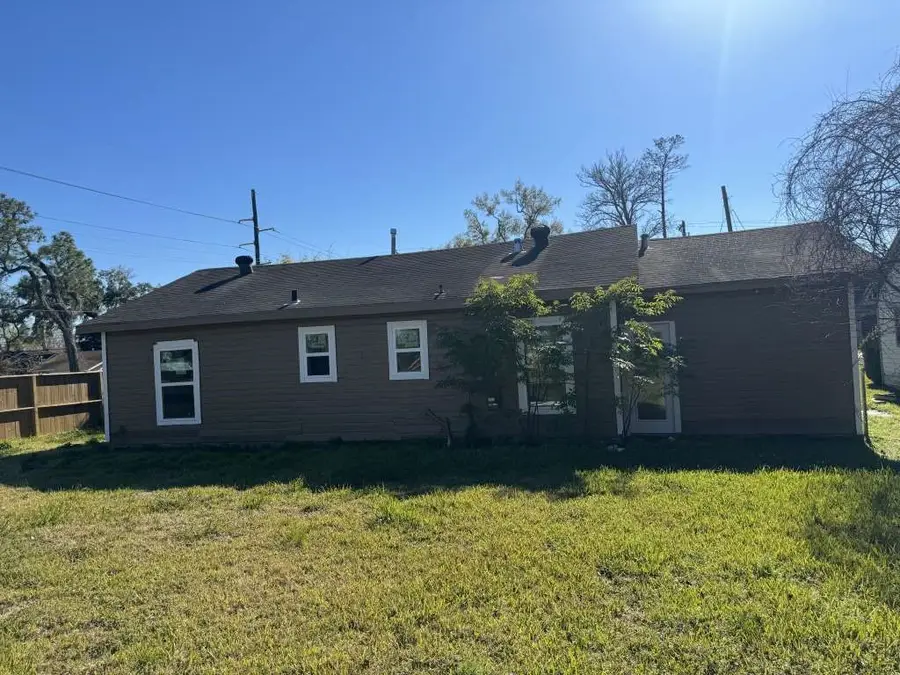 2110 Leight Street, Beaumont, TX 77703 - Image #3